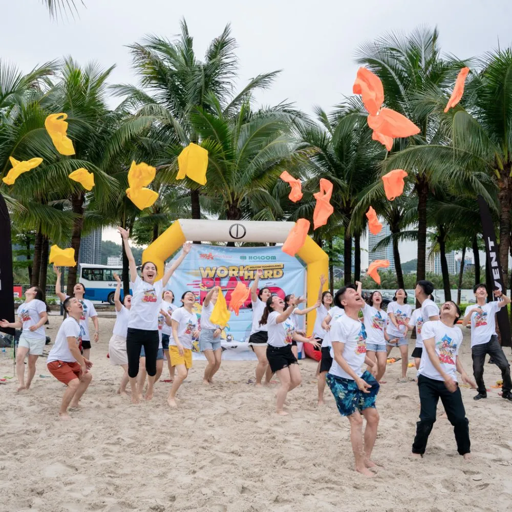tổ chức teambuilding cát bà