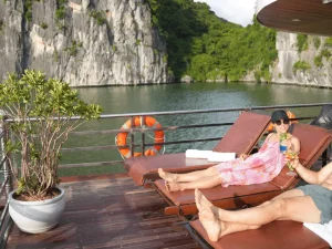 tour vịnh lan hạ nửa ngày - ngắm hoàng hôn tàu daiichi cruise