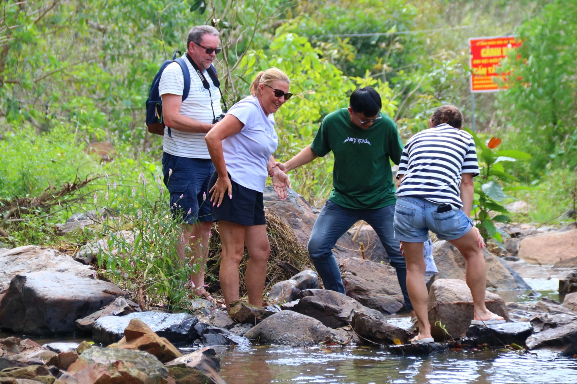 LOCAL LIFE & WATERFALL TOUR