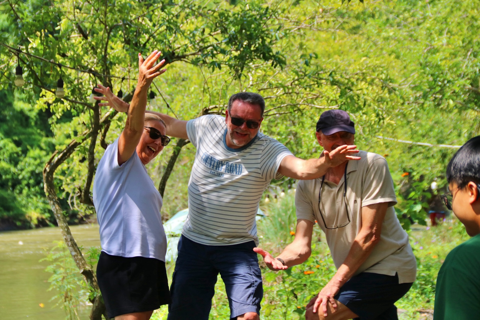 LOCAL LIFE & WATERFALL TOUR