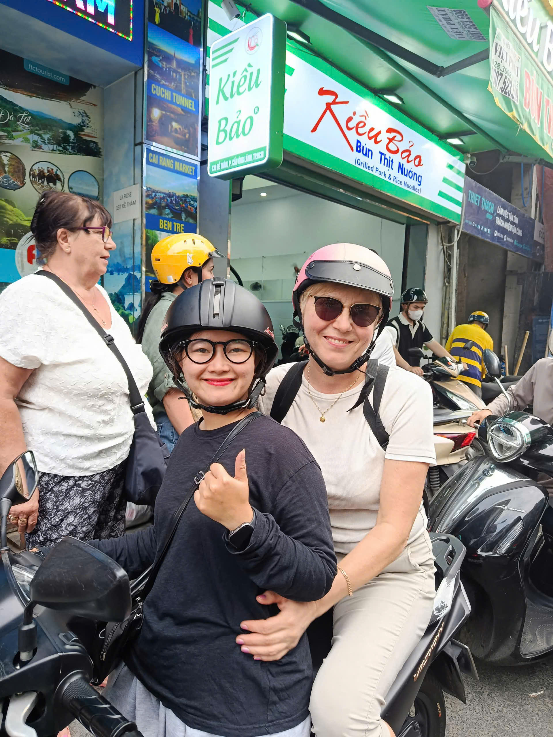 FOOD TOUR BY SCOOTERS