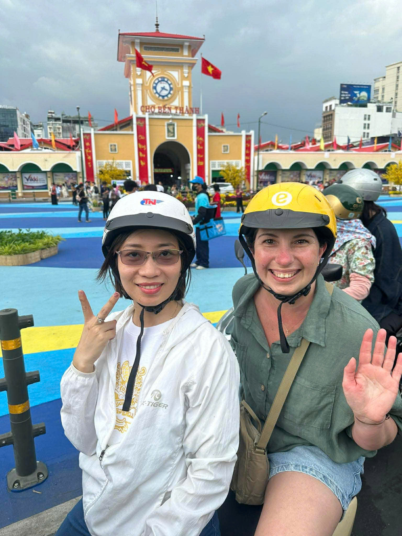 FOOD TOUR BY SCOOTERS