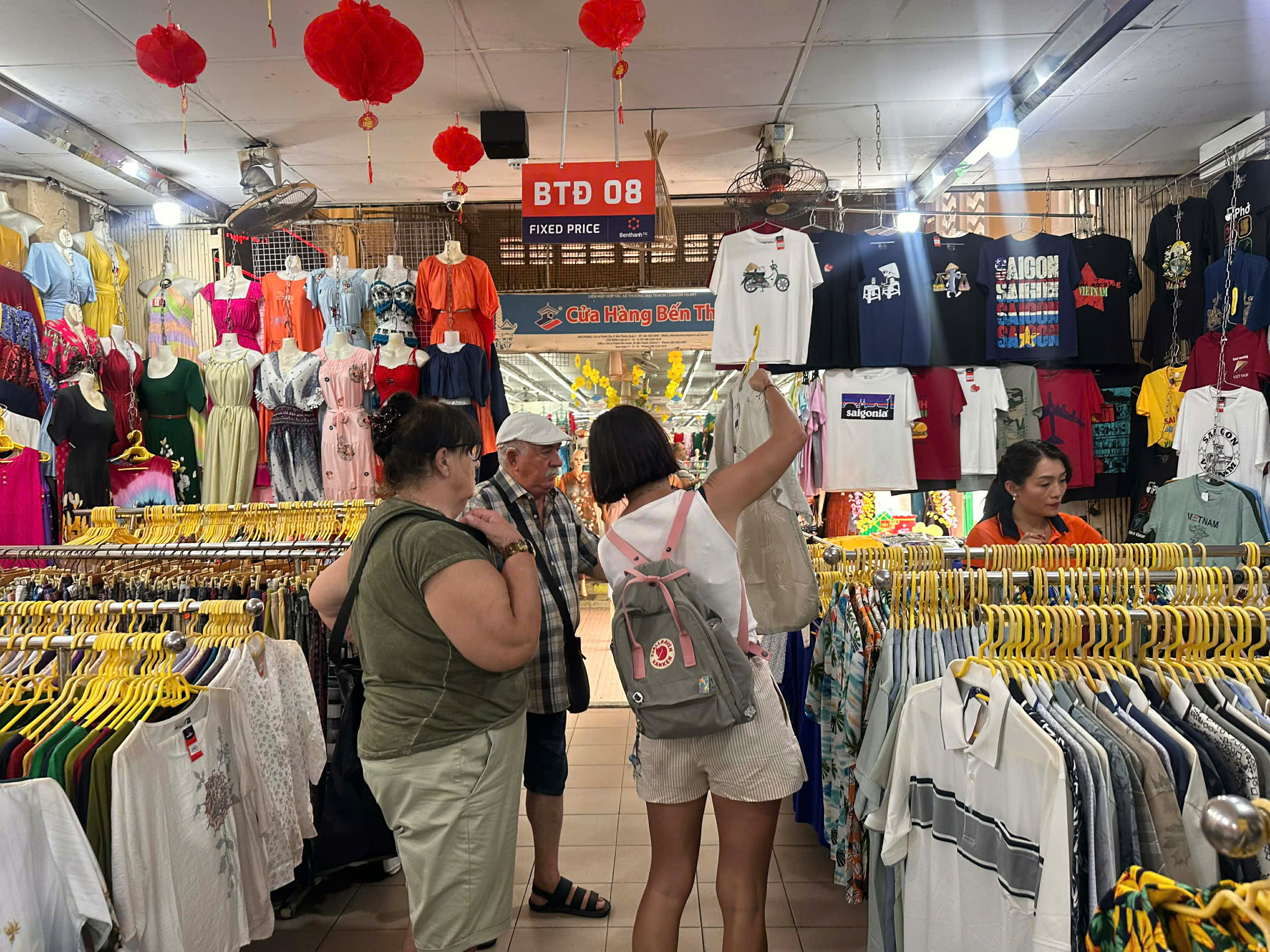 SAIGON SHOPPING TOUR
