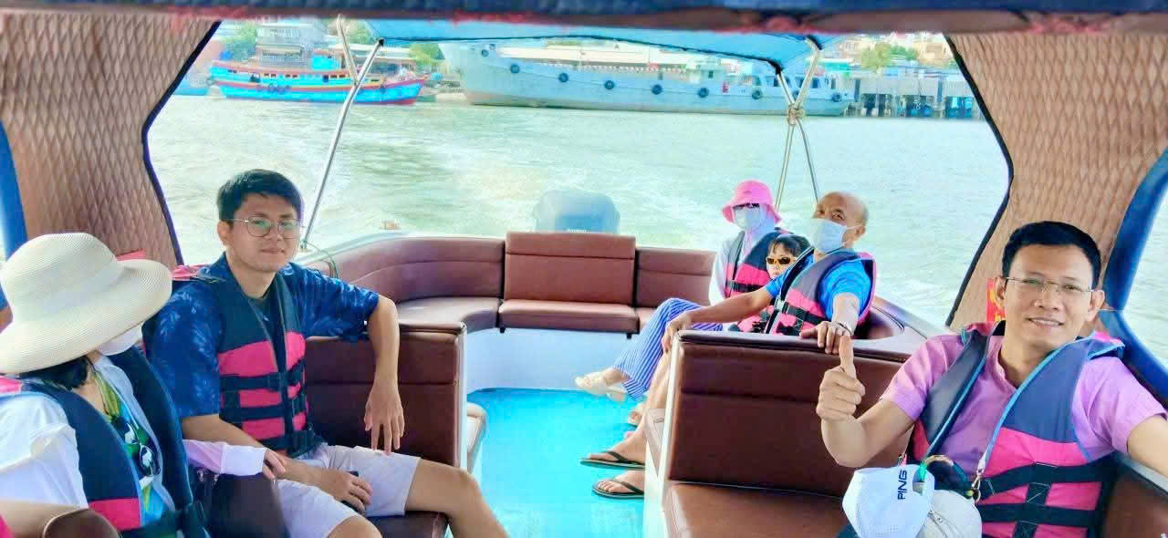 VUNG TAU CITY TOUR WITH SPEEDBOAT RIDE
